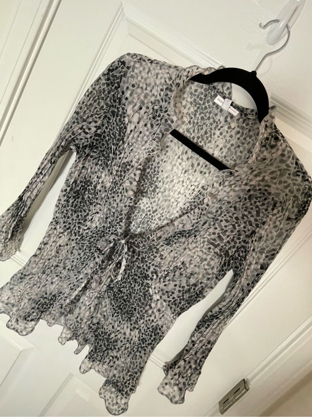 Fashion Bug women’s cardigan  medium geo print